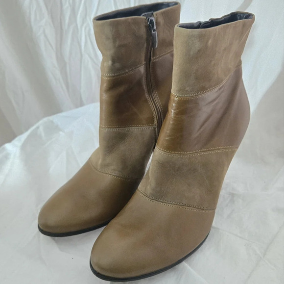 Ecco Ankle Booties - Picture 11 of 12